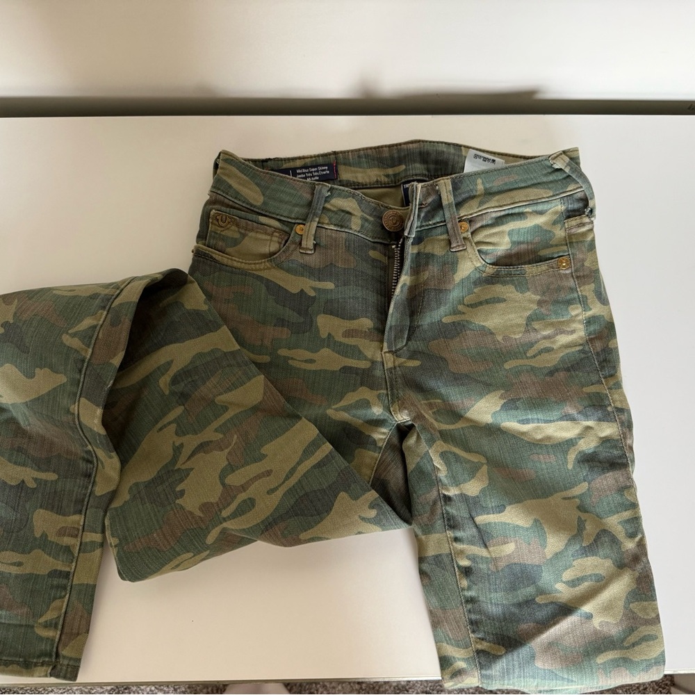 Camouflage Jeans